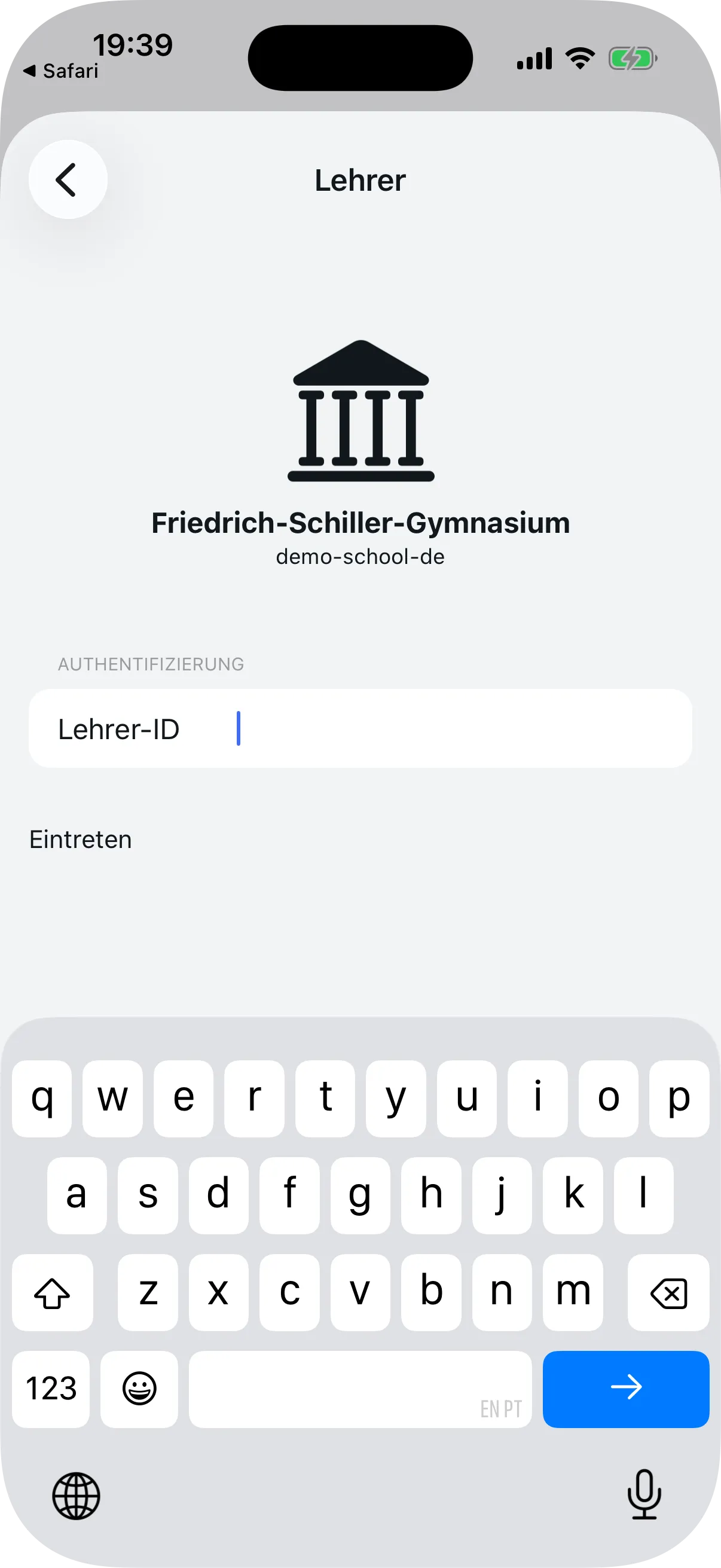 Bestätigungsseite der Schule mit Feld zur Eingabe der Lehrer-ID
