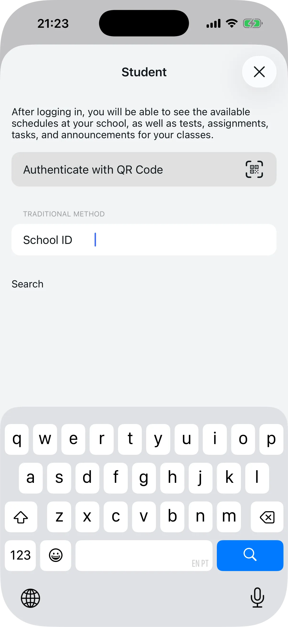 Student connection screen with QR Code and School ID options