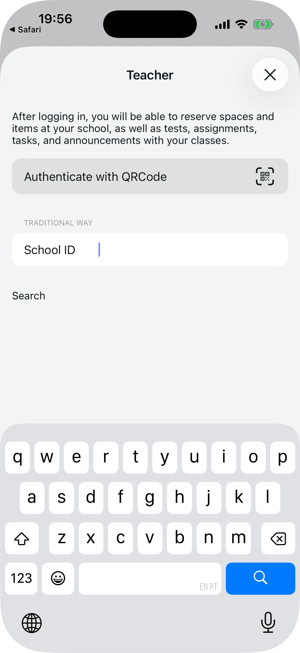 Teacher onboarding screen with QR Code and Traditional Way options