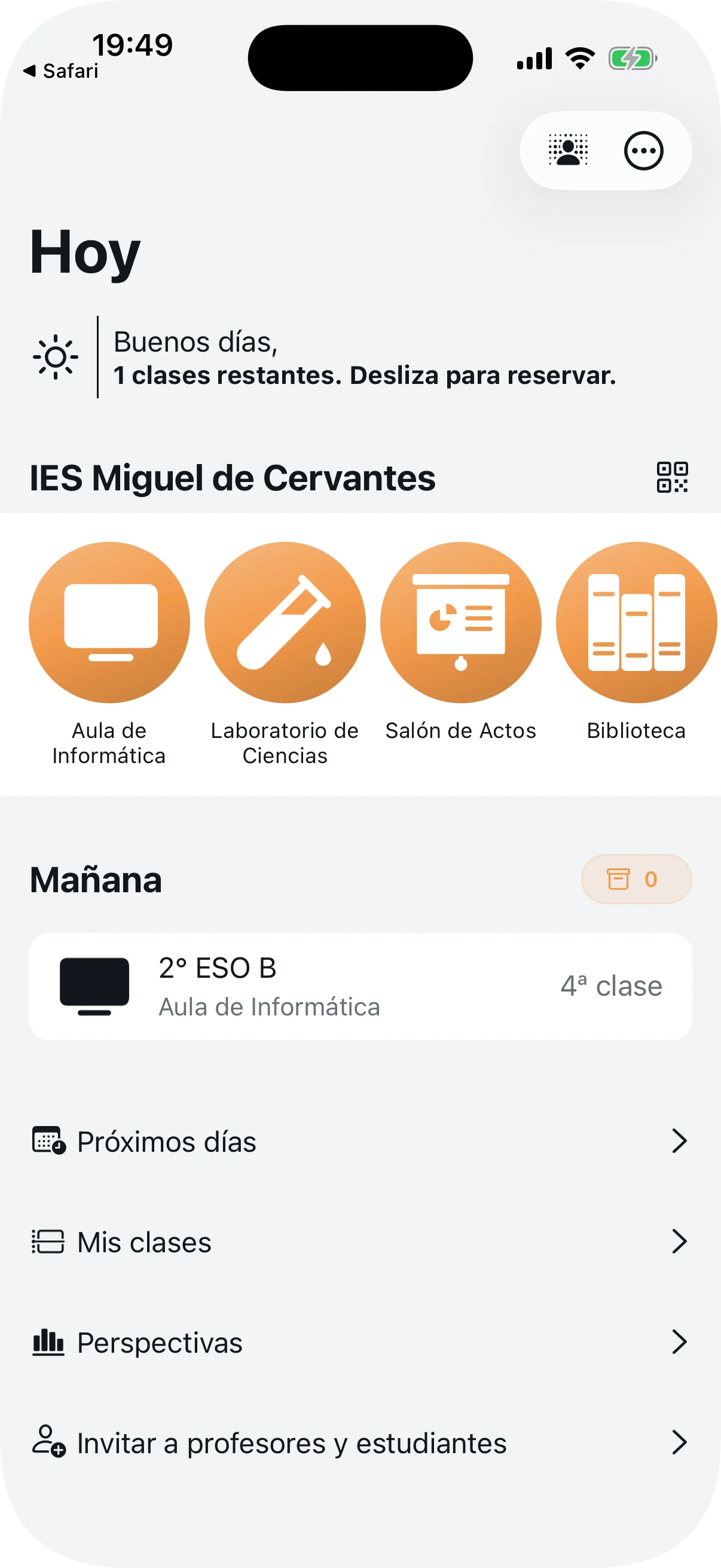 Panel del profesor con las reservas del día y botones de navegación