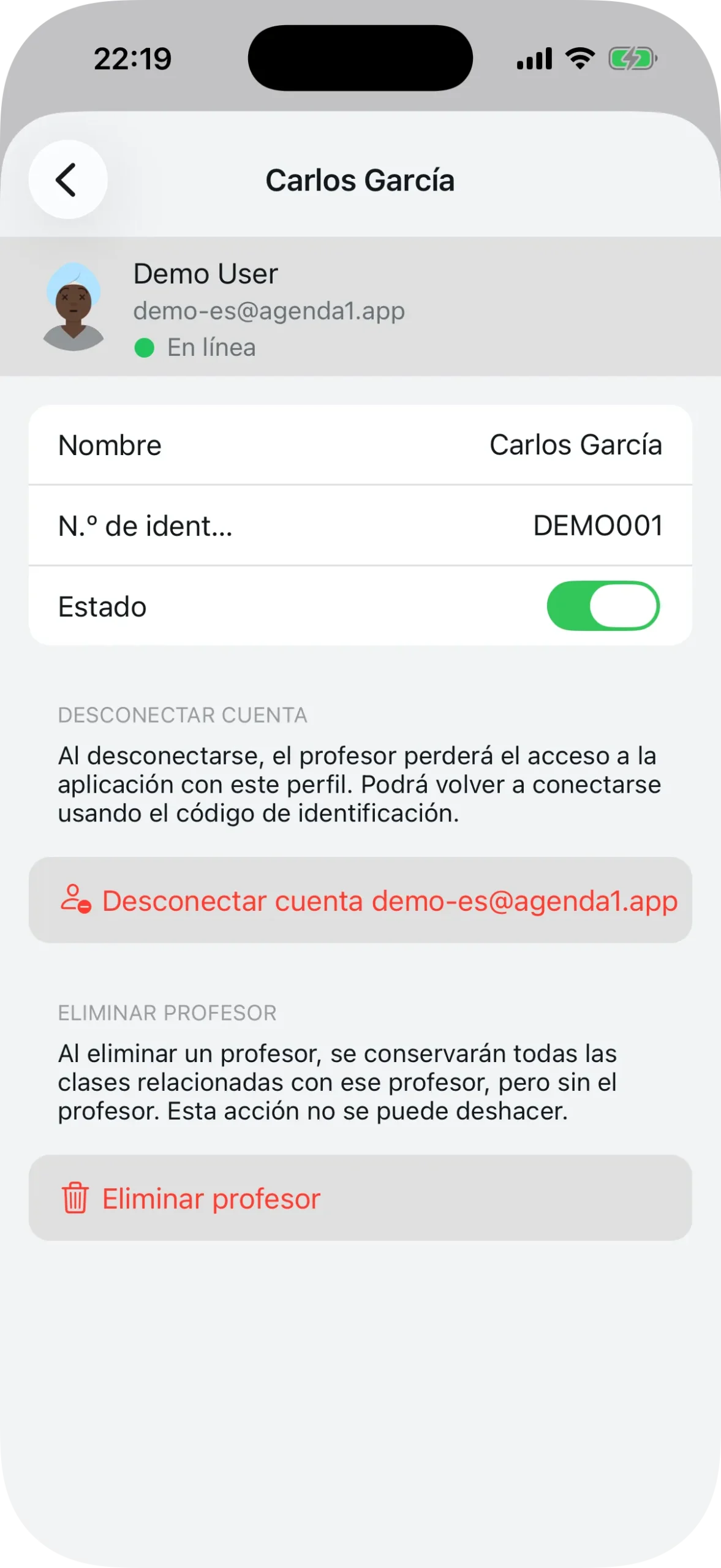 Detalle de un profesor con nombre, código de identificación y estado