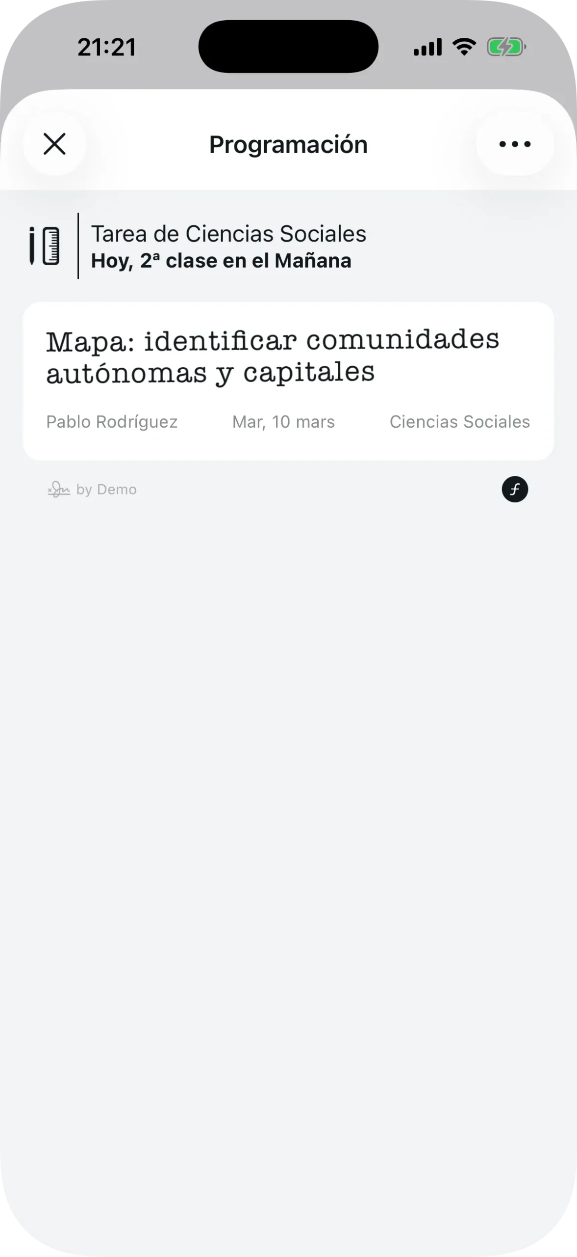 Detalle de una programación mostrando título, disciplina, maestro y fecha